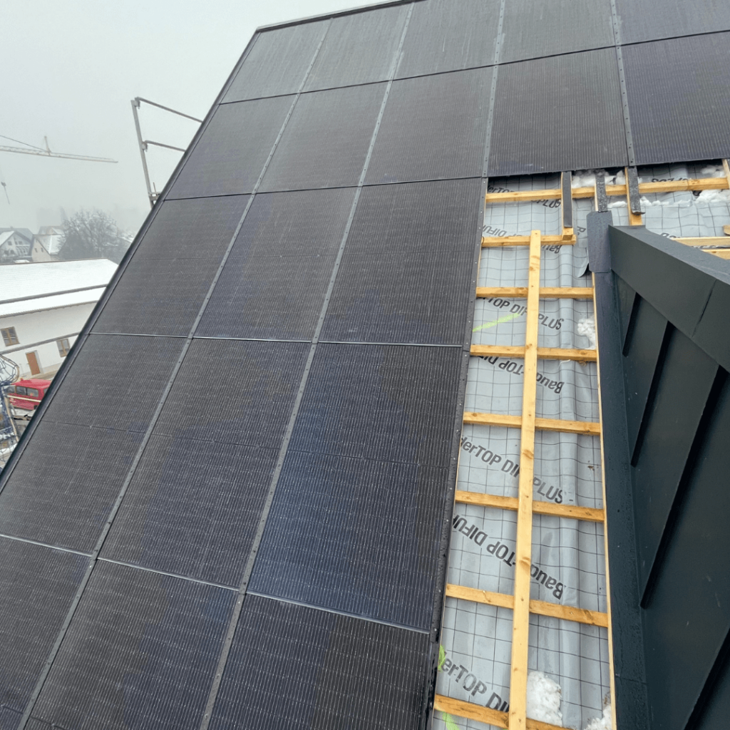 Solartechnologie auf Dächern in München